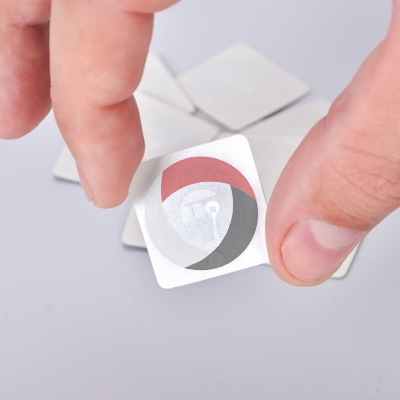 Offshore-Innovators NFC Asset Tracking Chips